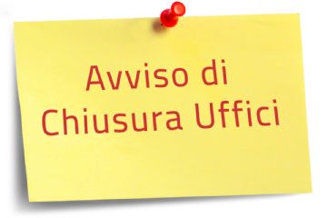 avviso di chiusura uffici scritto su post-it
